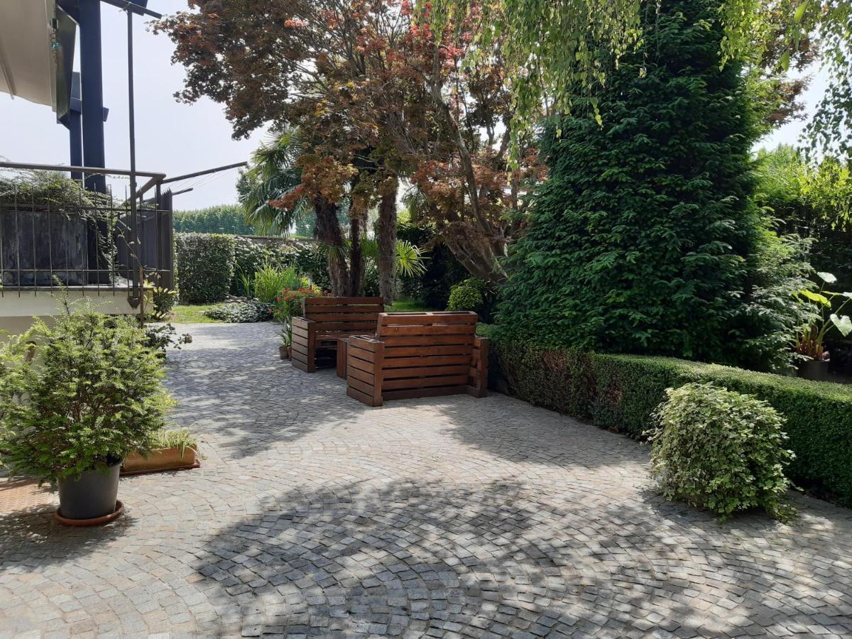 D'Or Duble' Bed And Breakfast Carignano  외부 사진